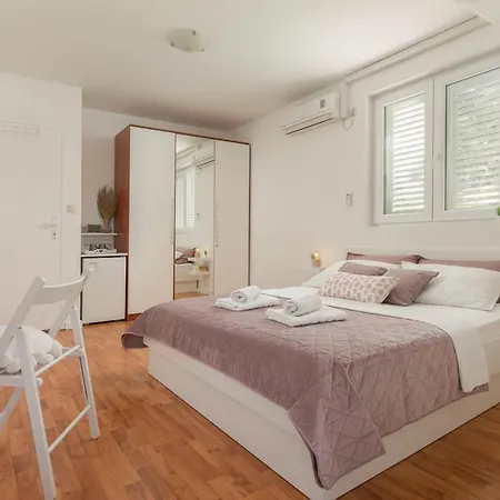 Apartments & Rooms Joy Of Life In Makarska Kültér fotó
