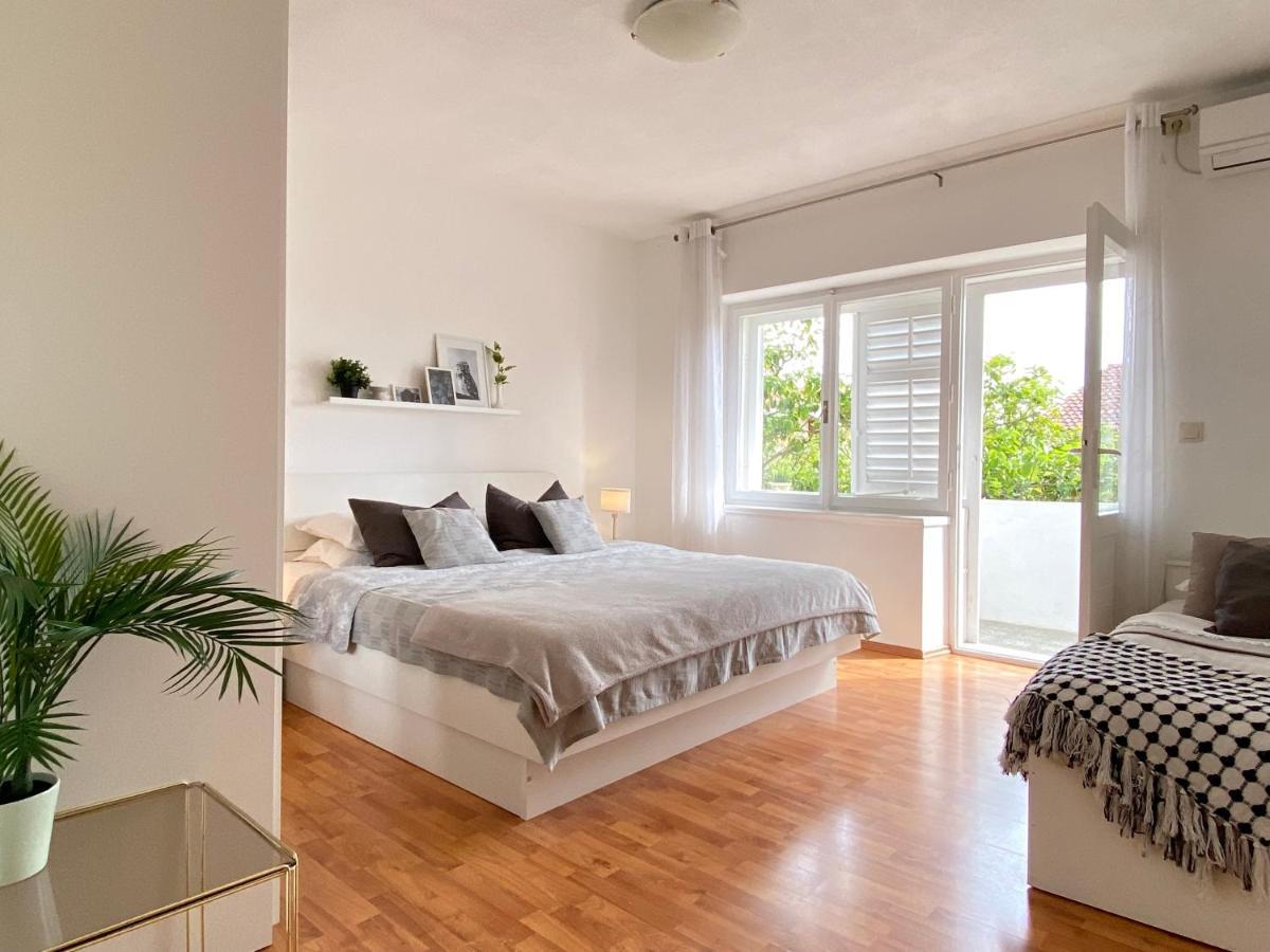 Apartament & Joy Of Life In *