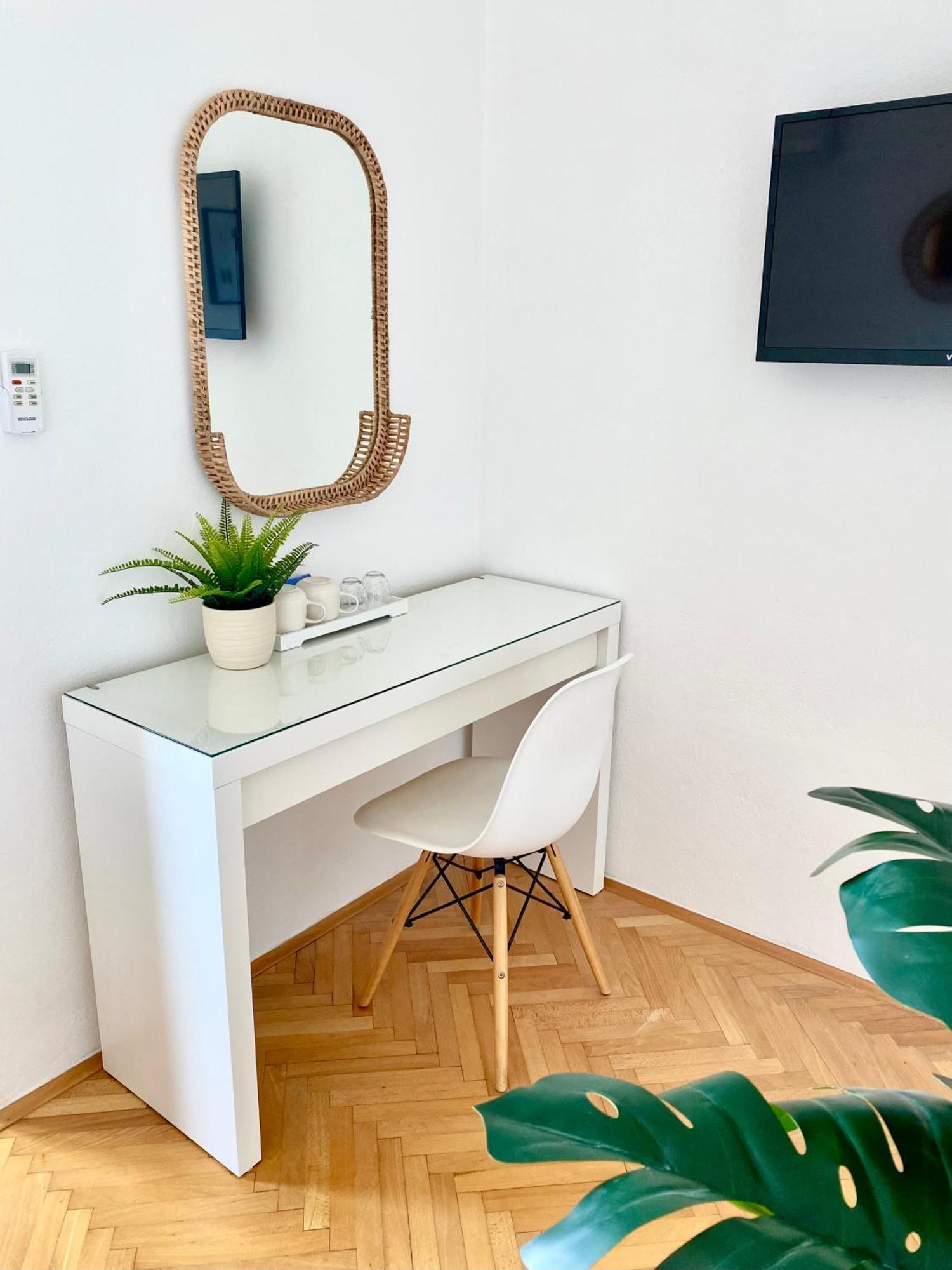 Apartament & Joy Of Life In
