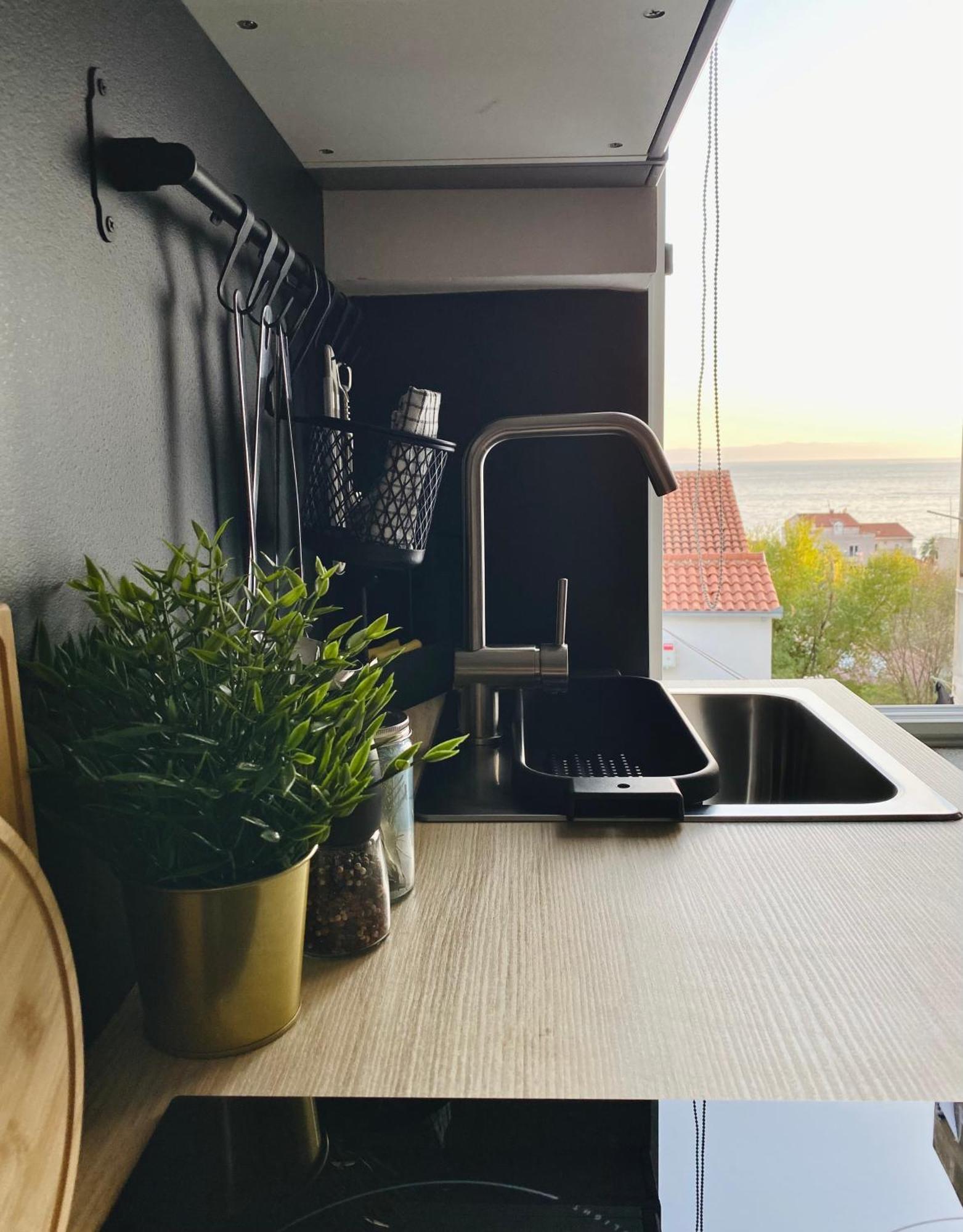 & Joy Of Life In Apartament Makarska