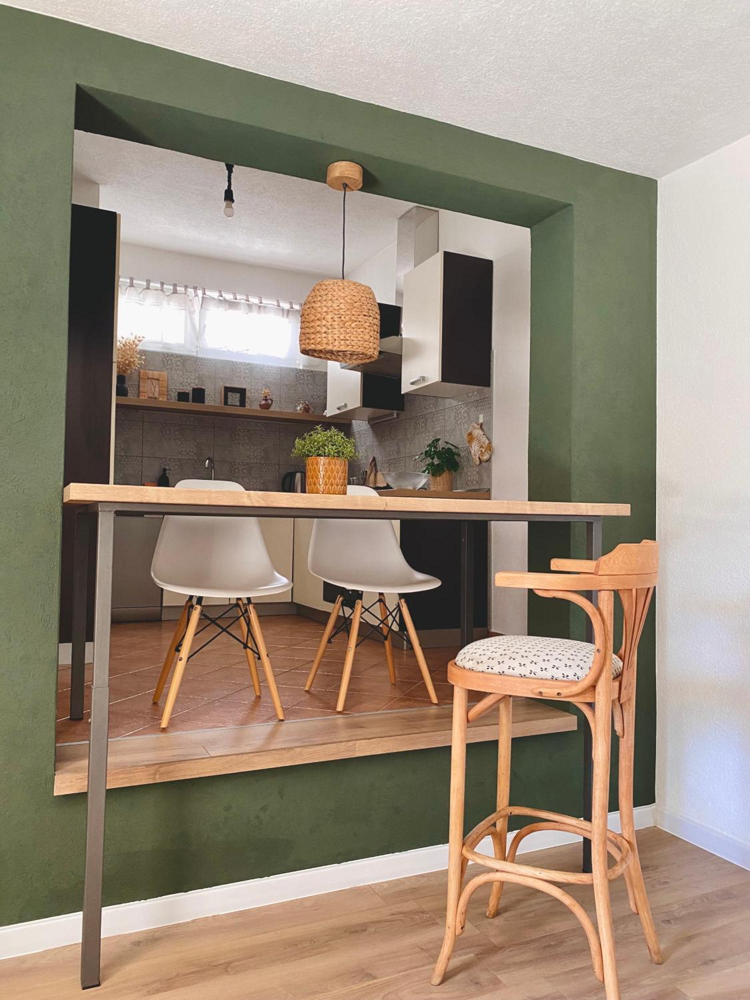 Apartment & Joy Of Life In